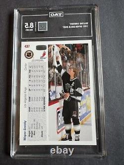 Brett Hull TAG 10 & Wayne Gretzky TAG 8.5. Upper Deck 1991-92