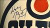 How To Tell An Authentic Wayne Gretzky Autograph From An Autopen