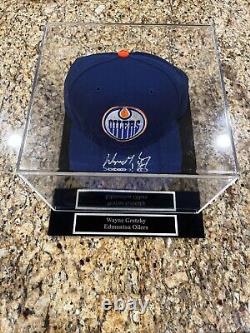 UDA Wayne Gretzky autographed Edmonton Oilers Hat. Ltd Edition 123/199