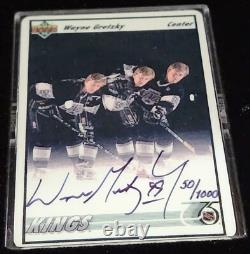 UD/Wayne Gretzky with2-Autographed Porcelain Signature Series-50/1000-with1979 RC/UG