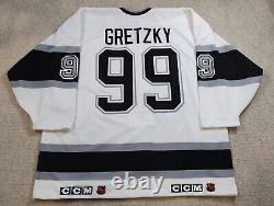 Uda Wayne Gretzky Signed Auto La Kings Authentic Jersey Upper Deck Le /1000