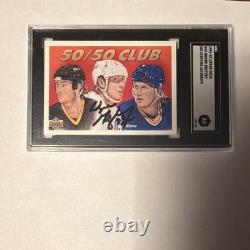 Upper Deck 1991-92 Upper Deck 50/50 Club Auto #45 SGC Auth Wayne Gretzky