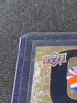 Upper Deck 2023 Tim Horton's Legends Wayne Gretzky Autograph Redemption Card