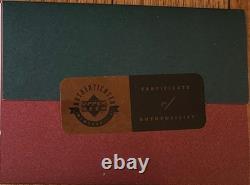 Upper Deck Authentic 13255 Wayne Gretzky Autographed Shot with CoA, 16 by 20