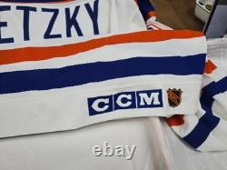 Upper Deck Authentic WAYNE GRETZKY Signed Jersey 404/499 Oilers Stanley Cup
