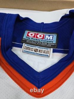 Upper Deck Authentic WAYNE GRETZKY Signed Jersey 404/499 Oilers Stanley Cup