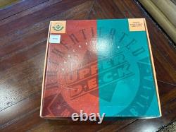 Upper Deck, Signed Wayne Gretzky Jersey, COA, Original Box