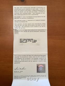 Upper Deck Wayne Gretzky LA Kings Autographed Hockey Puck