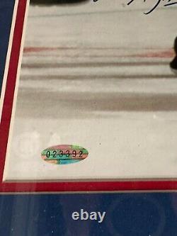 Upper Deck Wayne Gretzky Mark Messier Signed 16x20 Photo Framed Holograms Only