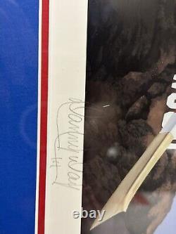 Upper Deck Wayne Gretzky Signed Danny Day Lithograph Framed (Hologram Only)
