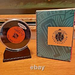 Upper Deck Wayne Gretzky Signed Los Angeles Kings Game Puck Hologram #AUC36647
