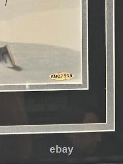 Upper Deck Wayne Gretzky signed 16x20 Ltd Ed. Photo Framed withLA medallion & cert
