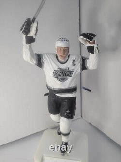 Very Rare Wayne Gretzky Autographed Salvino Figurine Upper Deck Authenticated