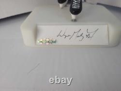 Very Rare Wayne Gretzky Autographed Salvino Figurine Upper Deck Authenticated