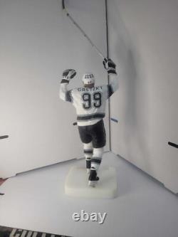 Very Rare Wayne Gretzky Autographed Salvino Figurine Upper Deck Authenticated