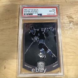 WAYNE GRETZKY 1997-98 Upper Deck The Specialists /4000 PSA 8 (Pop 6)