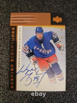 WAYNE GRETZKY 2003 Upper Deck Premiere Collection On Card Autograph