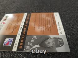 WAYNE GRETZKY 2003 Upper Deck Premiere Collection On Card Autograph