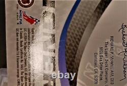 WAYNE GRETZKY-2004 UD SP Game Used AUTO/AUTOGRPAH RARE & MINT