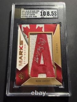 WAYNE GRETZKY 2009-10 SP Game Used Marks of a Nation Letterman Auto /50 SGC 8.5