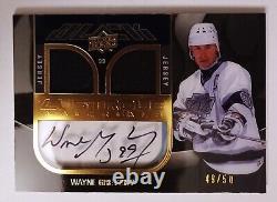 WAYNE GRETZKY-2009/10 UD Black (#49/50) Lustrous DUAL JERSEY/AUTO/AUTO/AUTOGRAPH