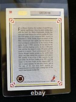 WAYNE GRETZKY Autographed Signed 1992 Upper Deck NHL card #38 HOF Hall Of Fame