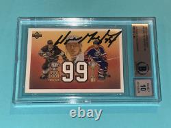 WAYNE GRETZKY Signed 1991-92 UPPER DECK Card #38 Beckett Slabbed GRADED 10