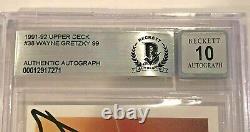 WAYNE GRETZKY Signed 1991-92 UPPER DECK Card #38 Beckett Slabbed GRADED 10