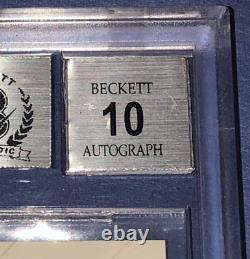 WAYNE GRETZKY Signed 1991-92 UPPER DECK Card #437 Beckett BAS Auto Graded 10