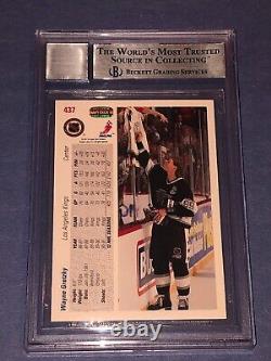 WAYNE GRETZKY Signed 1991-92 UPPER DECK Card #437 Beckett BAS Auto Graded 10