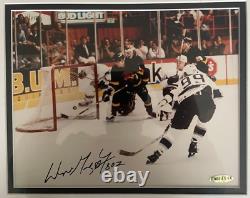 WAYNE GRETZKY UPPER DECK 802 GOAL UDA SIGNED 8x10 PHOTO