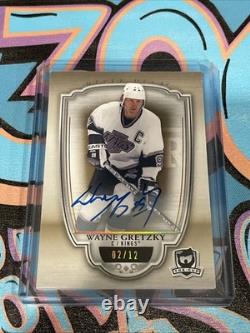Wayne Gretzky 02/12 Auto 2018-19 Upper Deck The Cup Los Angeles Kings #25 (PH)