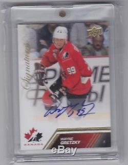 Wayne Gretzky 13/14 Upper Deck Team Canada SSP Autograph #99