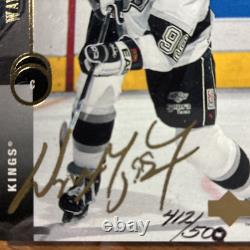 Wayne Gretzky 1994 UPPERDECK commemorative 412/500 HARD AUTOGRAPH w UD HOLOGRAM