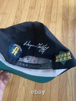 Wayne Gretzky 1994 Upper Deck Auth 802 All-Time NHL Goal Scorer Comm Hat New