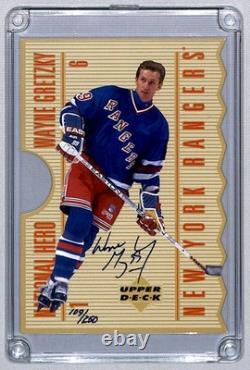 Wayne Gretzky 1996-97 Upper Deck National Hero Oversize Auto /250 #NH1 with COA