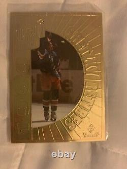 Wayne Gretzky 1999 hall of fame upper deck 22k gold cards