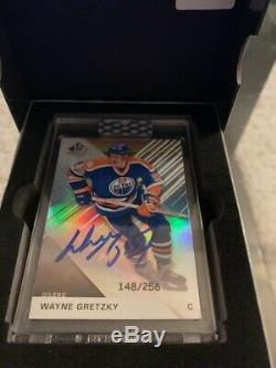 Wayne Gretzky 19-20 Upper Deck Buybacks Auto Game Used Rainbow Parallel /6 Mint