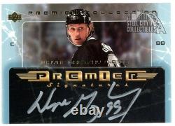 Wayne Gretzky 2003-04 Upper Deck Premier Autograph Card #PS-WG