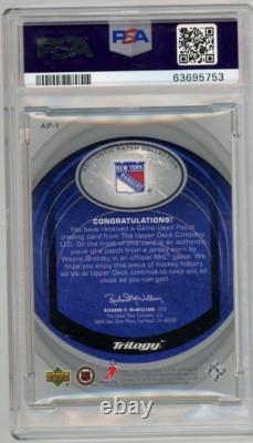 Wayne Gretzky 2003 Upper Deck Trilogy Patch, Jersey PSA 8