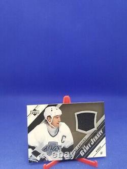 Wayne Gretzky 2005-06 Upper Deck Game Used Jersey #j-wg Sp