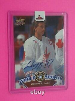 Wayne Gretzky 2010 UPPER DECK WORLD OF SPORTS AUTO Card #305