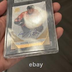 Wayne Gretzky 2015-16 Upper Deck The Cup GOLD SPECTRUM /12 ON CARD AUTO SGC 8.5
