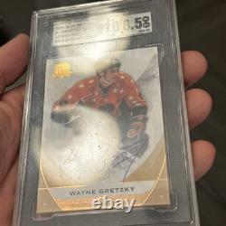 Wayne Gretzky 2015-16 Upper Deck The Cup GOLD SPECTRUM /12 ON CARD AUTO SGC 8.5