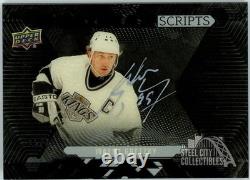 Wayne Gretzky 2017-18 Upper Deck Black Obsidian Scripts Autograph Card #OS-WG