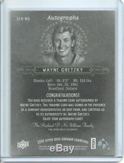 Wayne Gretzky 2018 Upper Deck Goodwin Champions Splash of Color Auto #SCA-WG