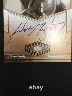 Wayne Gretzky AUTO 2004 Upper Deck Legendary Signatures Hockey Card HOF