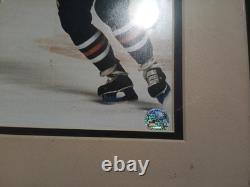 Wayne Gretzky Authenticated Autographed Picture, Framed