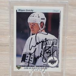 Wayne Gretzky Autographed 1990 Upper Deck Los Angeles Kings Hockey Card 54