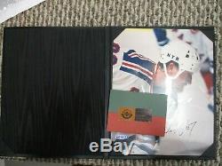 Wayne Gretzky Autographed Authenticated Memorabilia Upper Deck UDA 8x10 109/250
